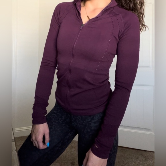 Fabletics Ribbed Zip-up Jacket - Picture 5 of 13